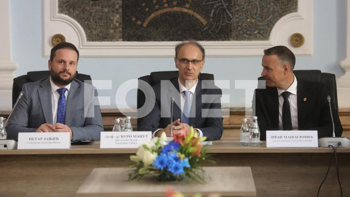 Macut samo na konferenciji